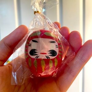 Set of 10 miniature daruma figurines